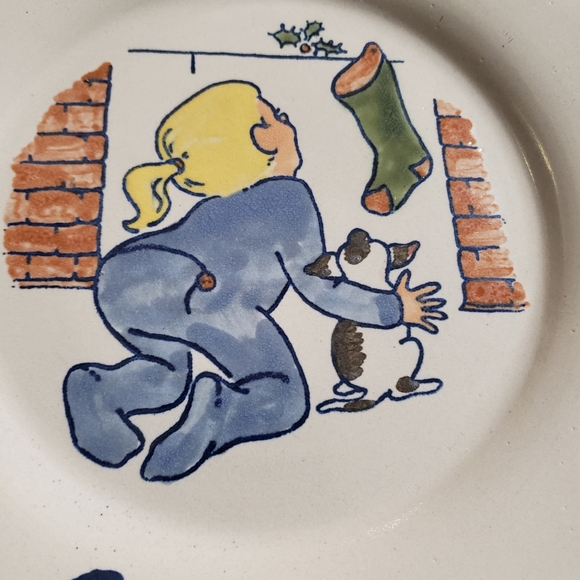 Louisville Pottery Christmas Decorative Plate - Picture 6 of 6